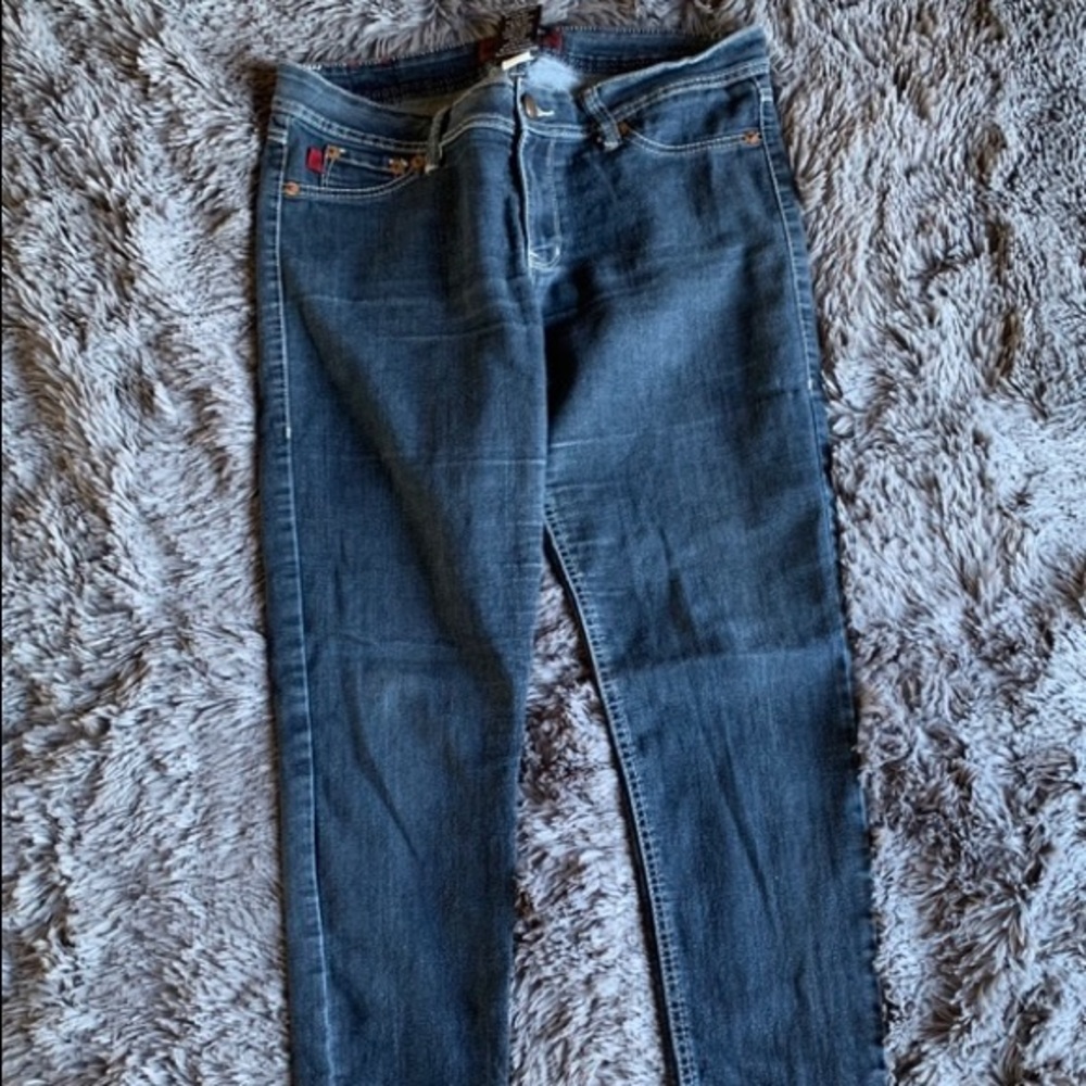 FRAGILE BLUE JEANS